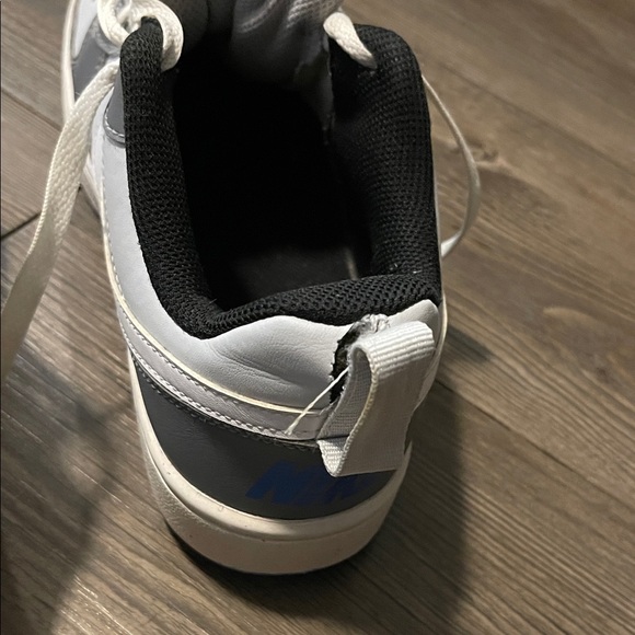 Nike Kids Gray and White Sneakers with Blue Highlights - Picture 5 of 5